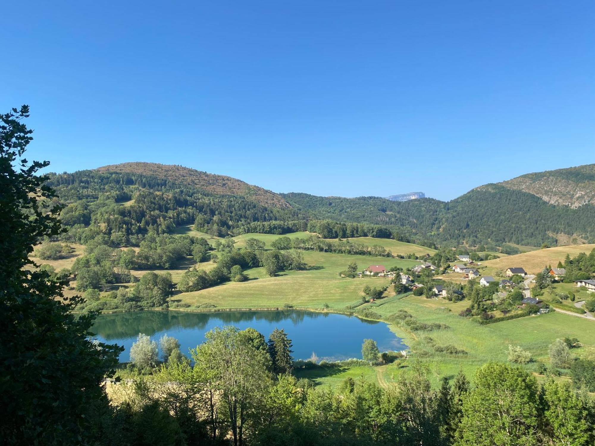 La-Haut Cabanes Perchees La Thuile Luaran gambar